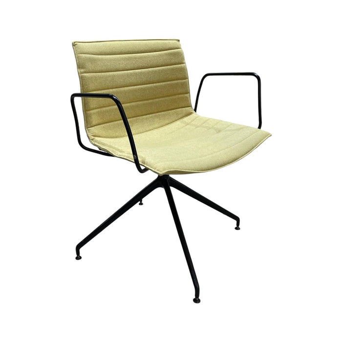 Refurbished Arper Catifa 46 Meeting Chair in Pale Yellow