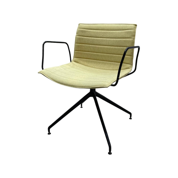 Refurbished Arper Catifa 46 Meeting Chair in Pale Yellow