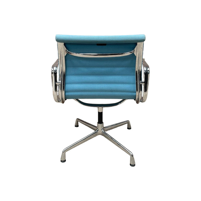 Refurbished EA 104 – Conference Chair in Blue