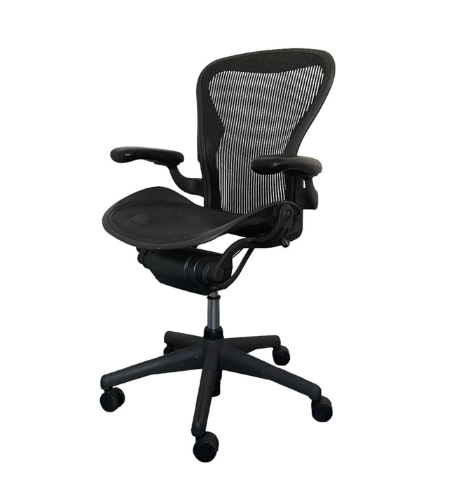 Refurbished Herman Miller Aeron - Standard - Fixed Arm - Size C