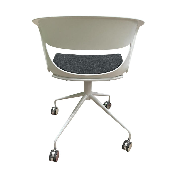 Refurbished Kicca Swivel Meeting Chair