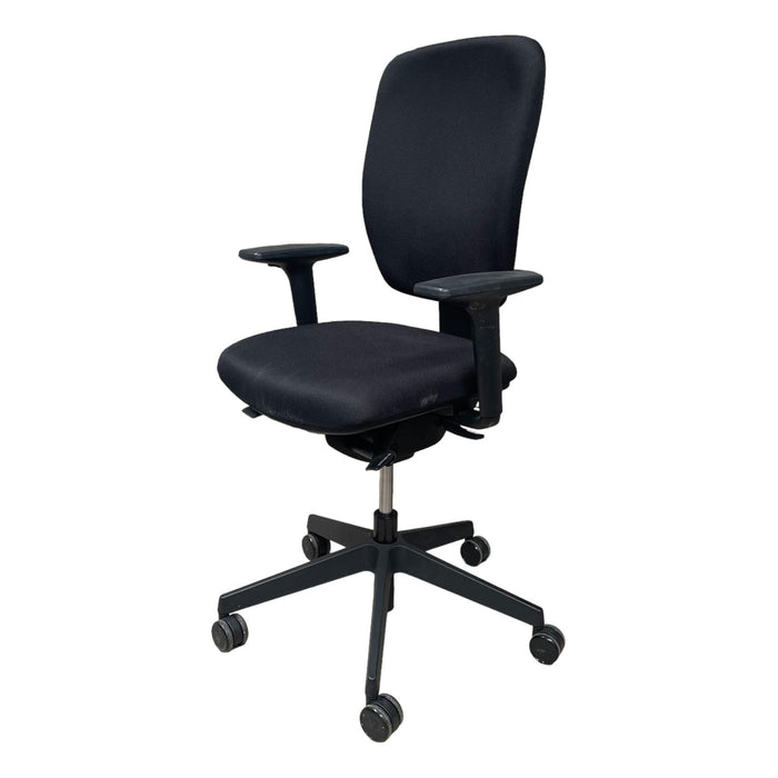 Refurbished Senator Dash Operator Chair in Black