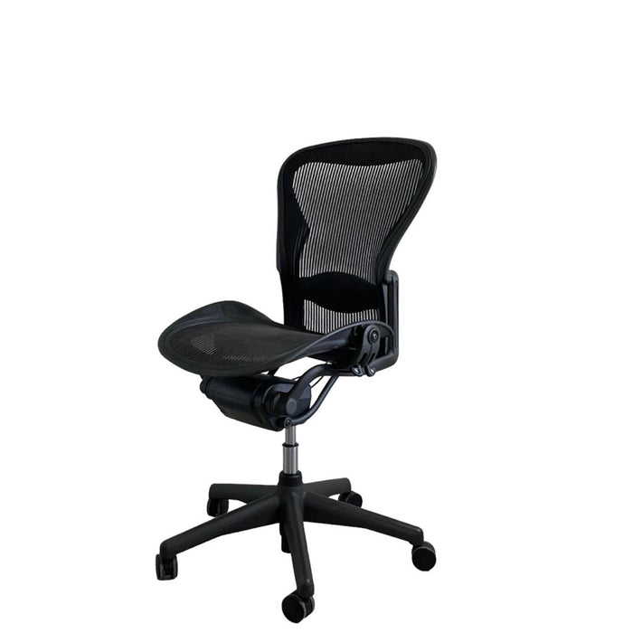 Refurbished Herman Miller Aeron, Fully Loaded - No Armrests - Graphite - SIZE B